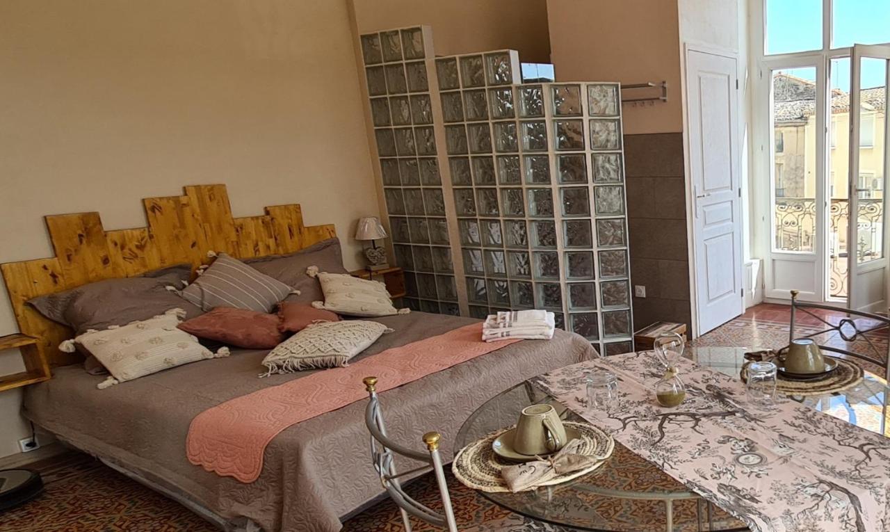 Florensac Chez Dedou Et Madou B&B 외부 사진