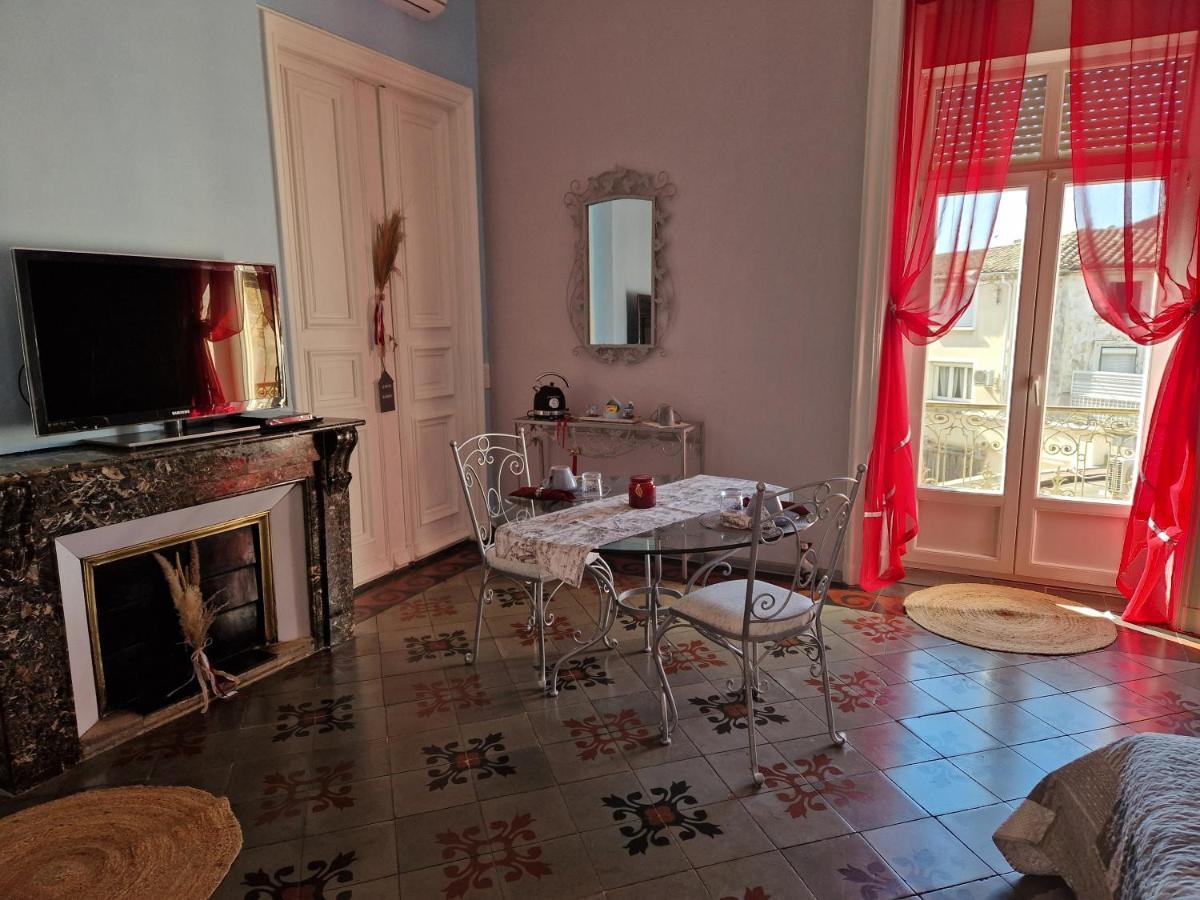 Florensac Chez Dedou Et Madou B&B 외부 사진
