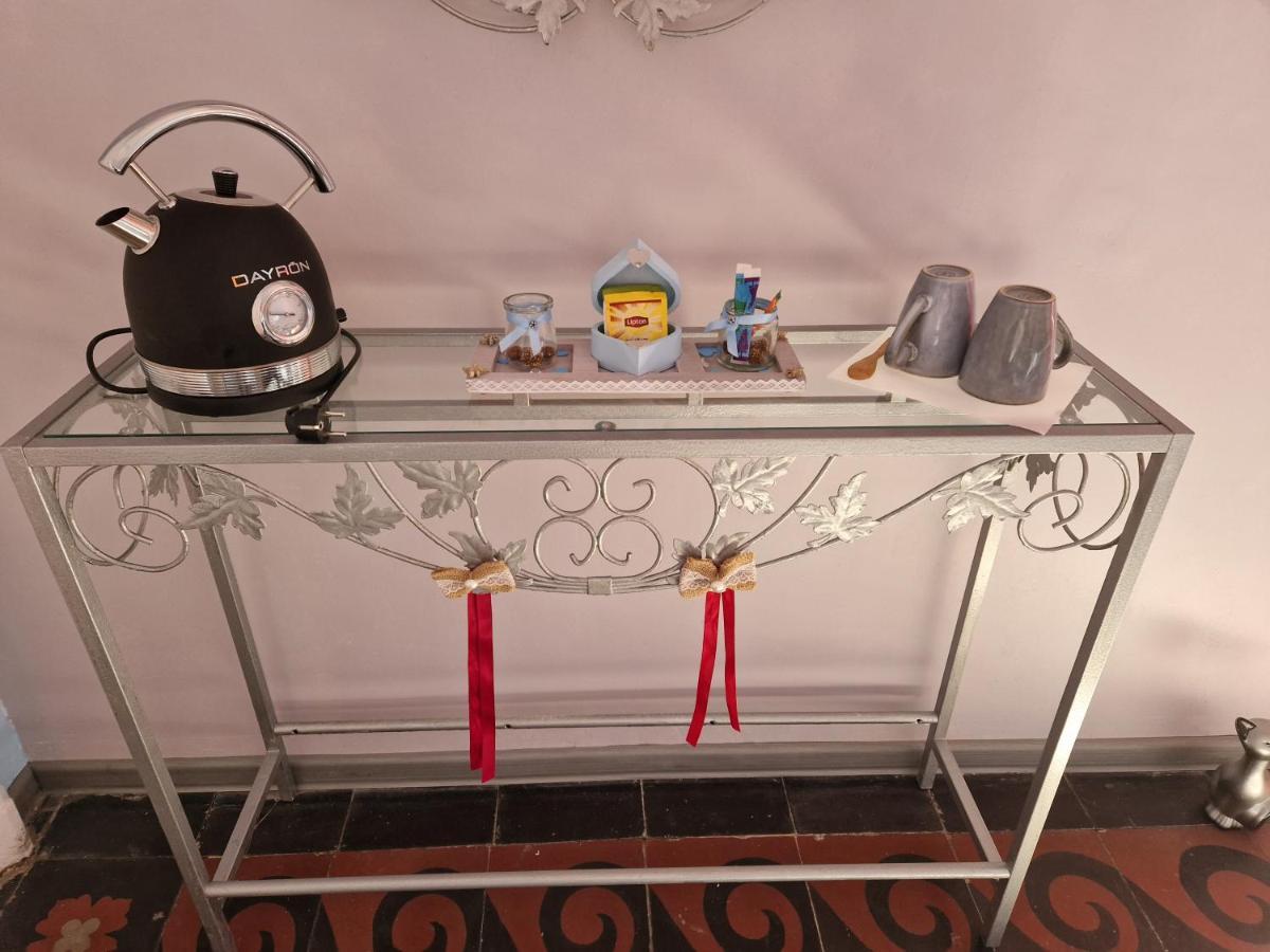 Florensac Chez Dedou Et Madou B&B 외부 사진